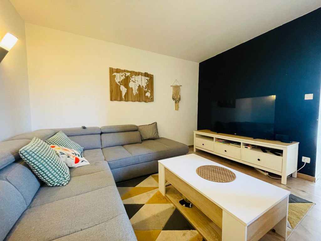 Achat maison à vendre 4 chambres 123 m² - La Côte-Saint-André