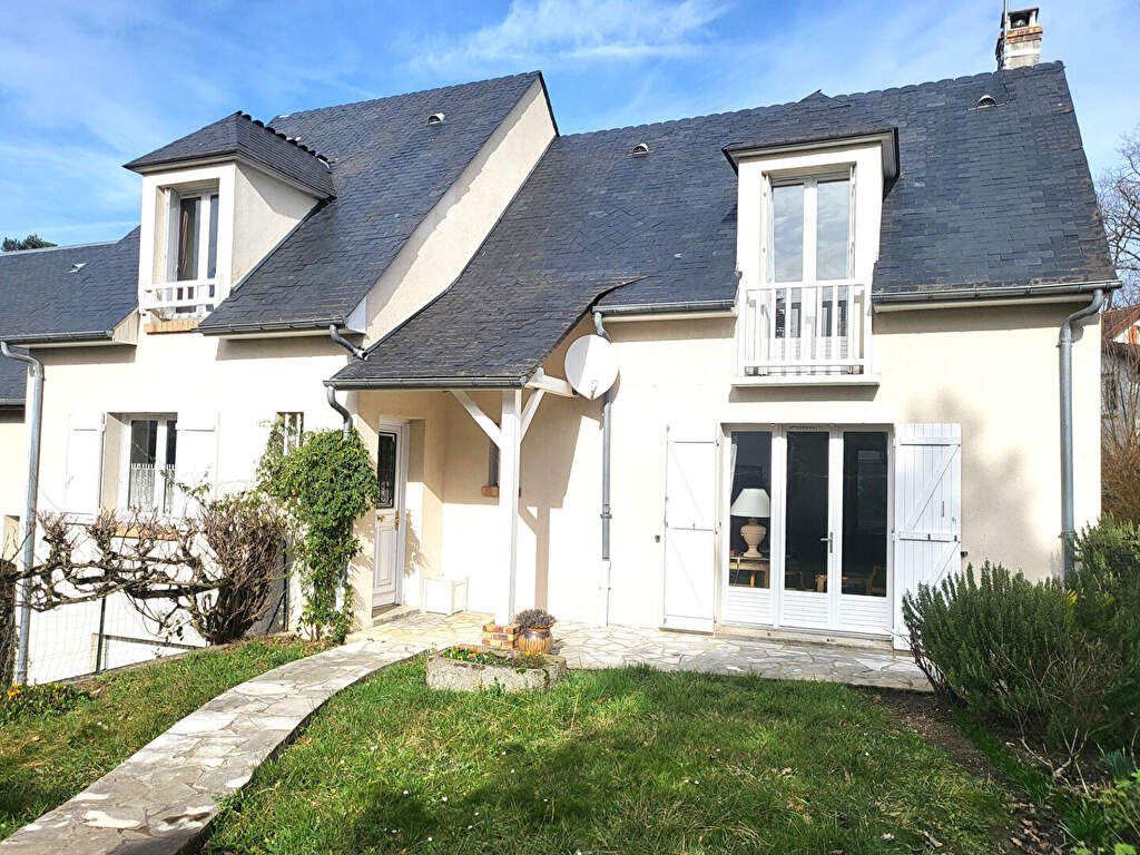 Achat maison à vendre 4 chambres 145 m² - La Celle-Saint-Cloud