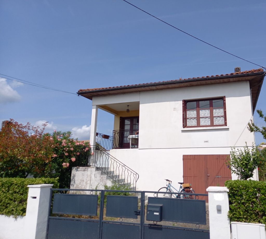 Achat maison à vendre 4 chambres 94 m² - Saint-André-de-Cubzac