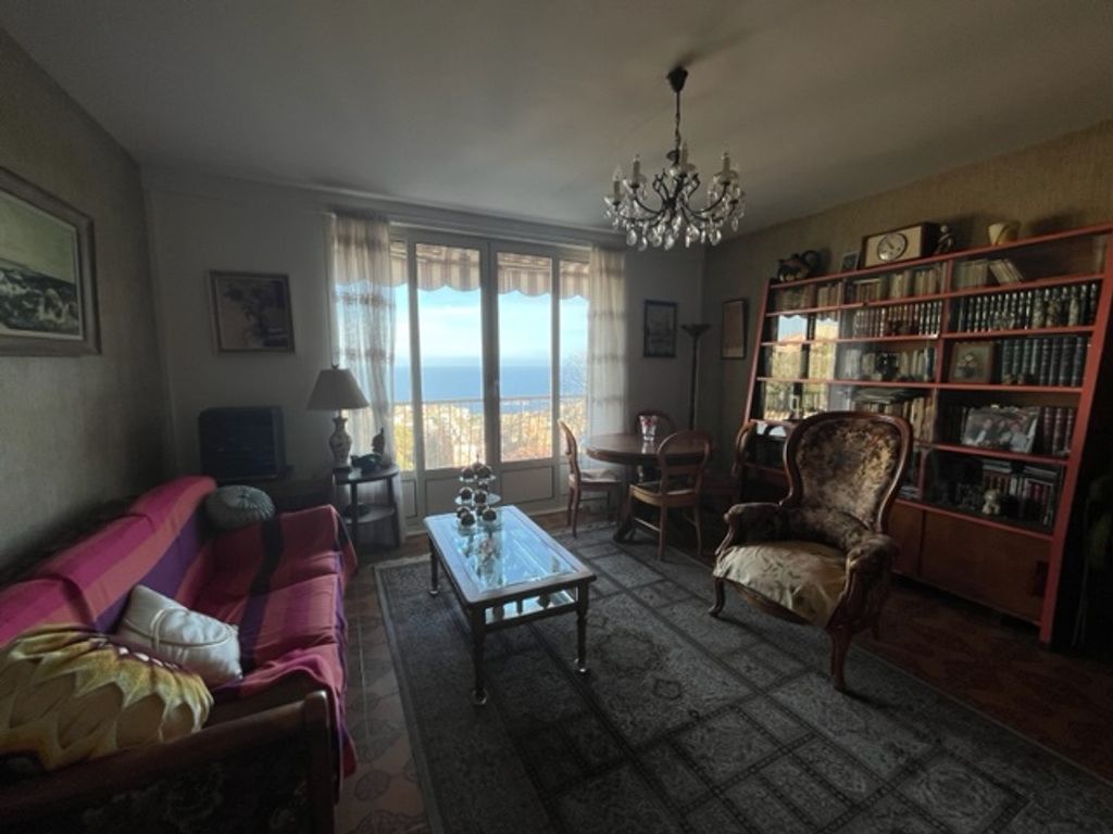 Achat appartement à vendre 4 pièces 85 m² - San-Martino-di-Lota