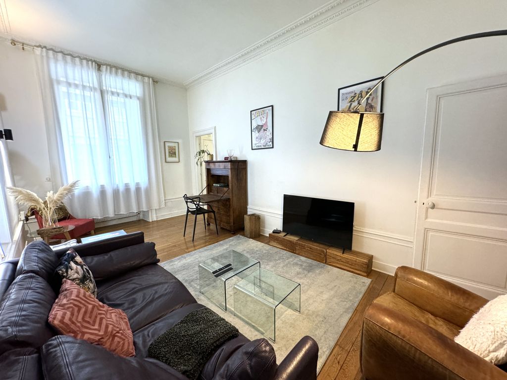 Achat appartement à vendre 4 pièces 96 m² - Besançon