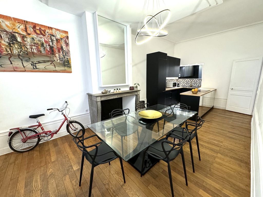 Achat appartement à vendre 4 pièces 95 m² - Besançon