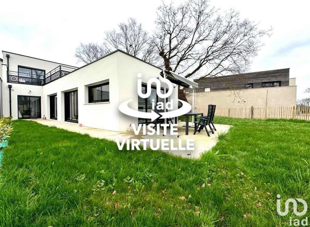 Achat maison à vendre 6 chambres 182 m² - Noyal-Châtillon-sur-Seiche