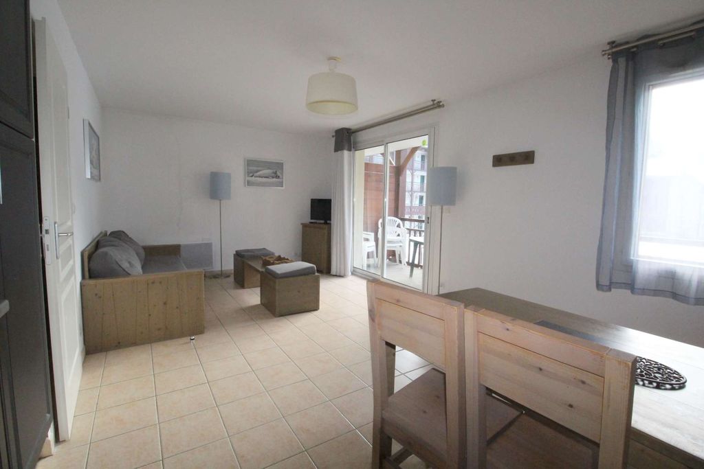 Achat appartement à vendre 2 pièces 49 m² - Saint-Mamet