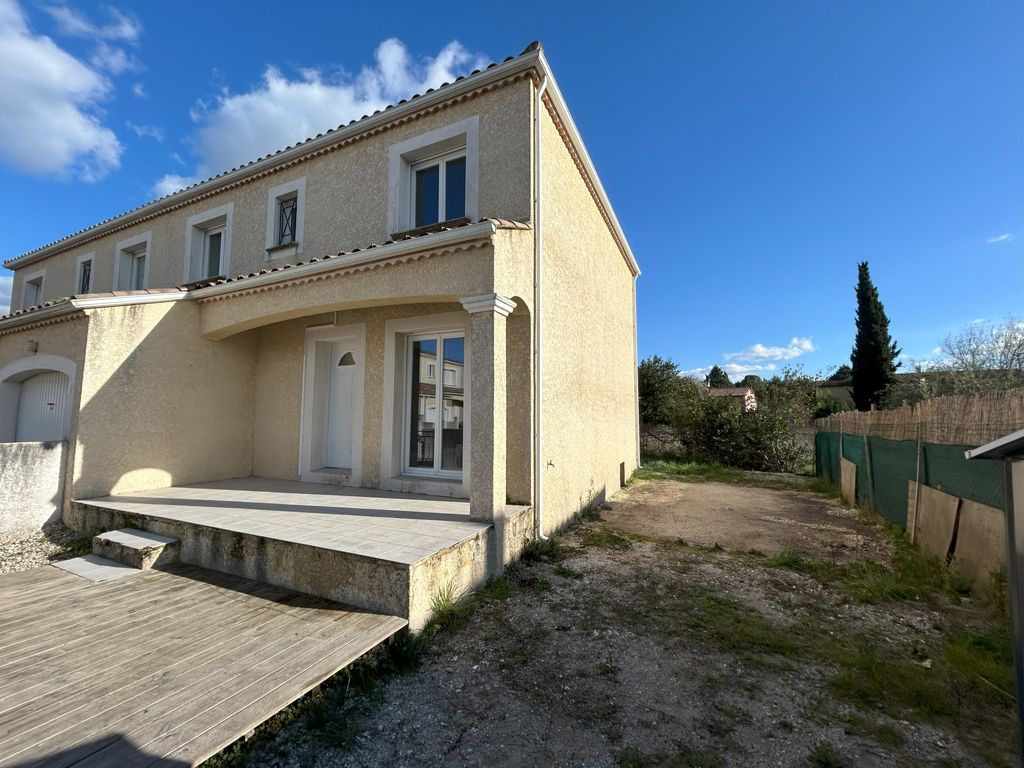 Achat maison à vendre 4 chambres 108 m² - Saint-Hilaire-de-Brethmas