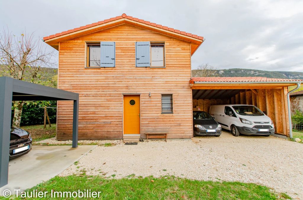 Achat maison à vendre 3 chambres 102 m² - Grenoble
