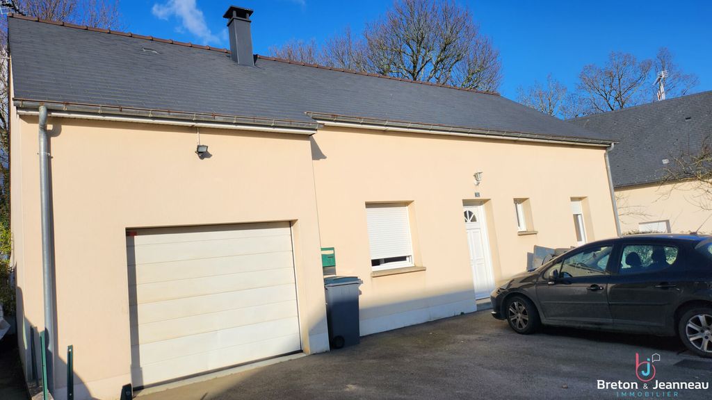 Achat maison à vendre 3 chambres 75 m² - Le Genest-Saint-Isle