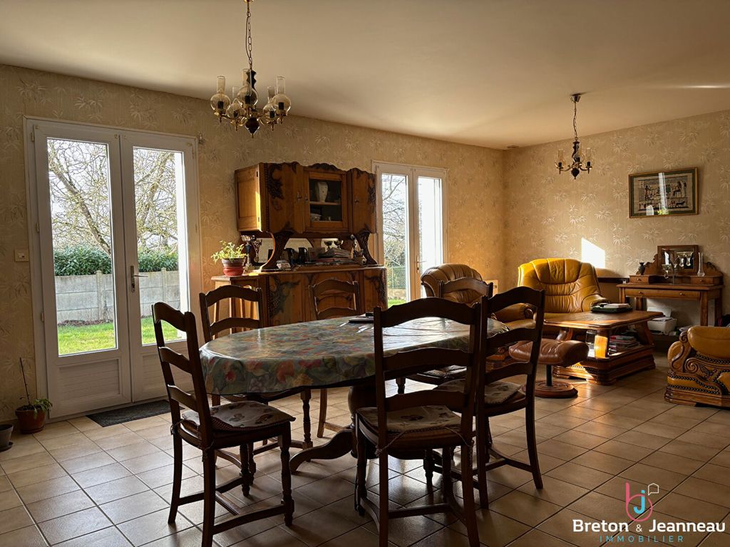 Achat maison à vendre 2 chambres 82 m² - Ampoigné