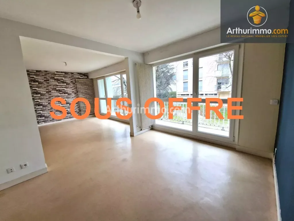 Achat appartement à vendre 4 pièces 96 m² - Lons-le-Saunier