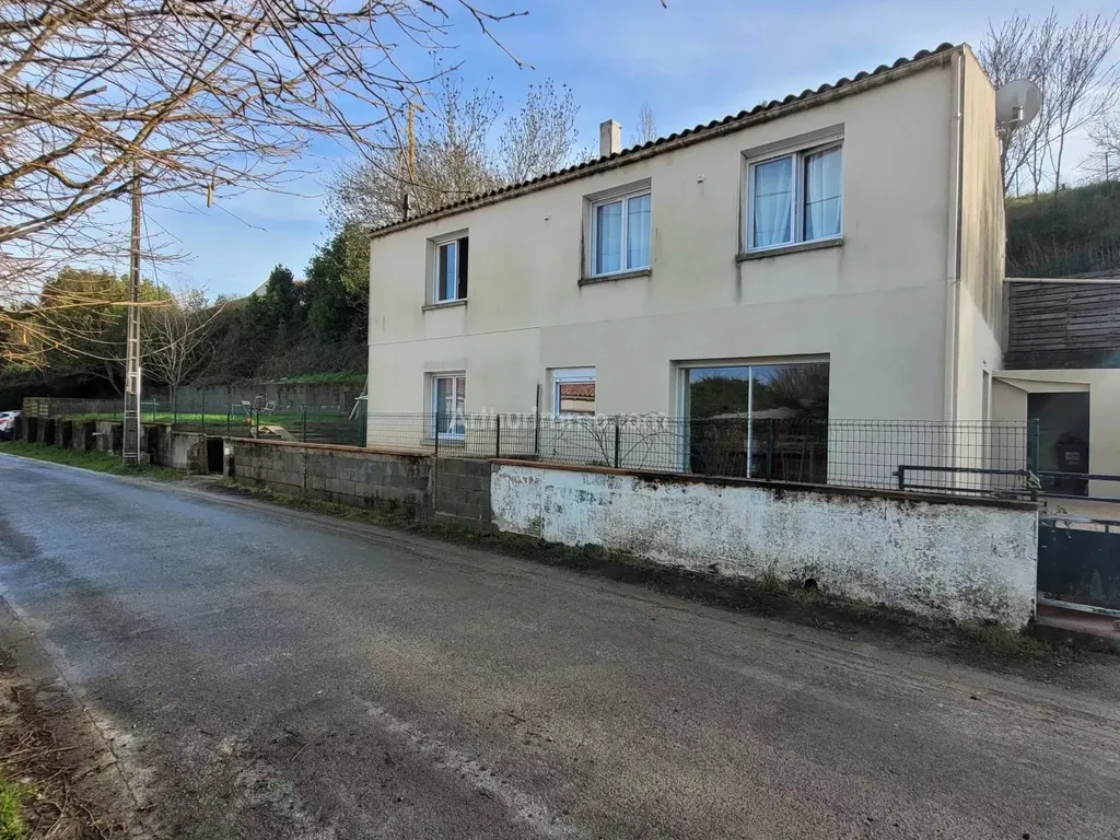 Achat maison à vendre 3 chambres 161 m² - L'Île-d'Elle