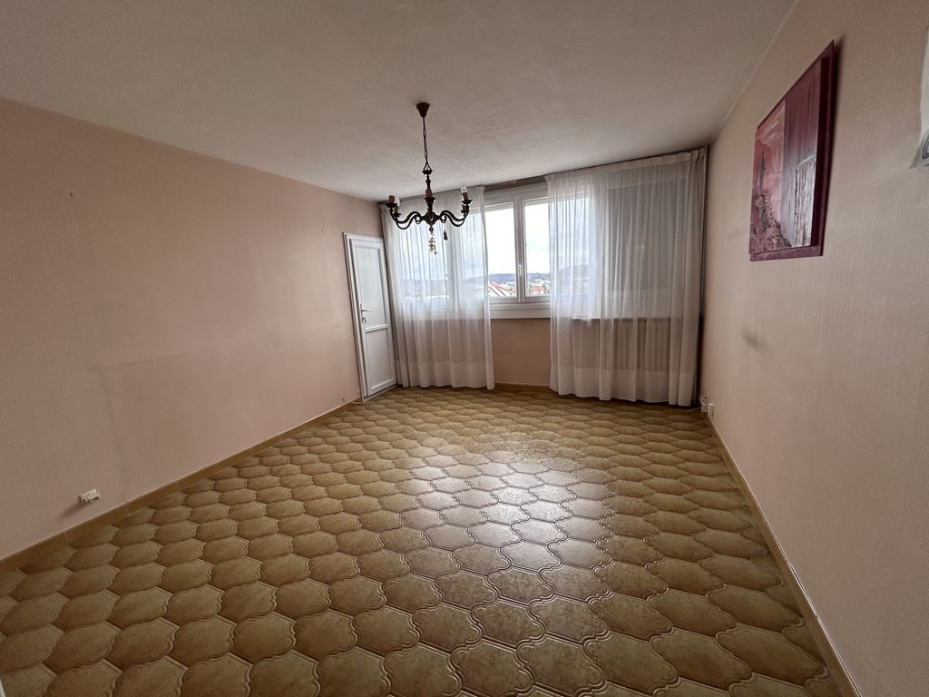 Achat appartement à vendre 6 pièces 80 m² - La Talaudière