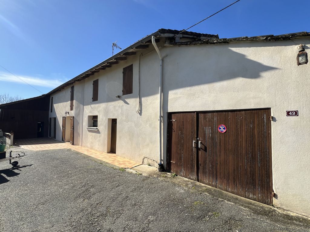 Achat maison à vendre 3 chambres 108 m² - Lamothe-Landerron