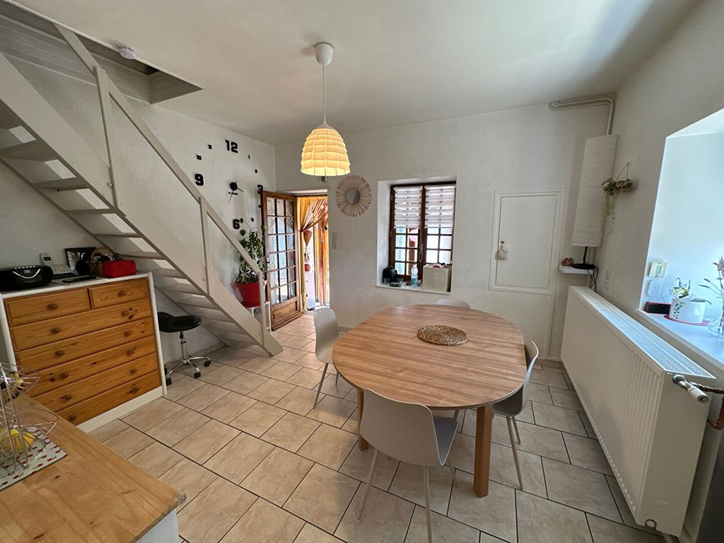 Achat maison à vendre 5 chambres 95 m² - Vendranges