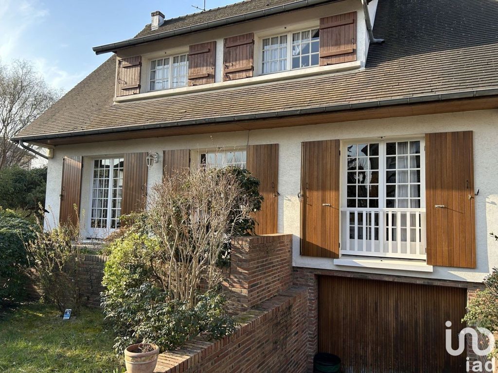 Achat maison à vendre 5 chambres 175 m² - Villemomble