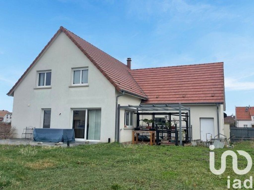 Achat maison à vendre 4 chambres 161 m² - Dessenheim