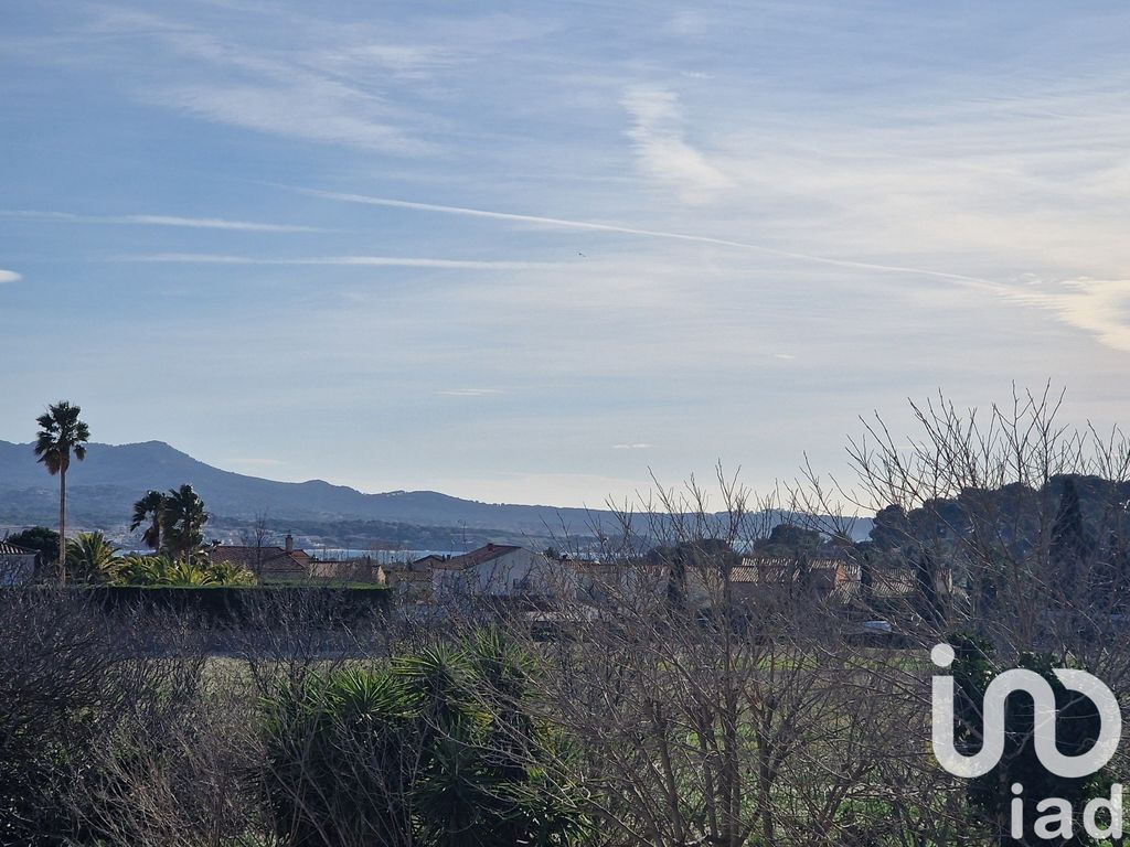 Achat maison à vendre 6 chambres 174 m² - Sanary-sur-Mer