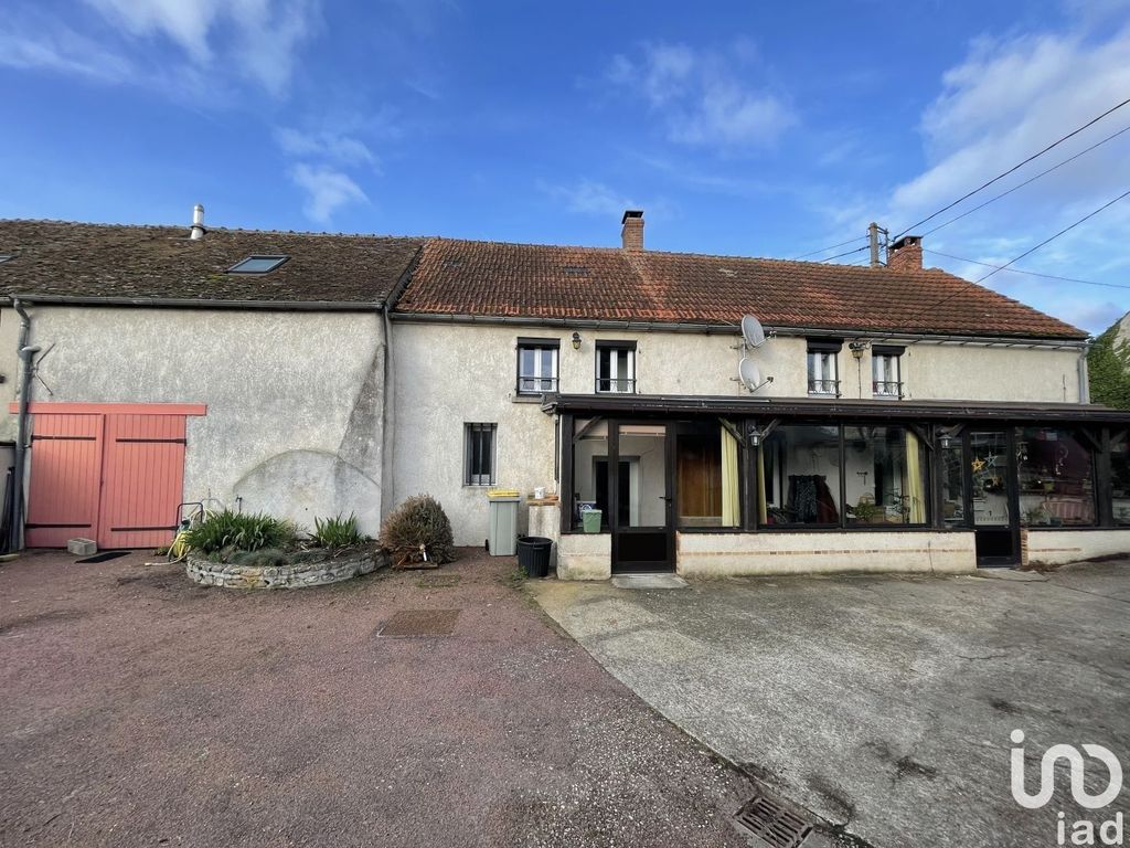 Achat maison à vendre 3 chambres 148 m² - Château-Landon