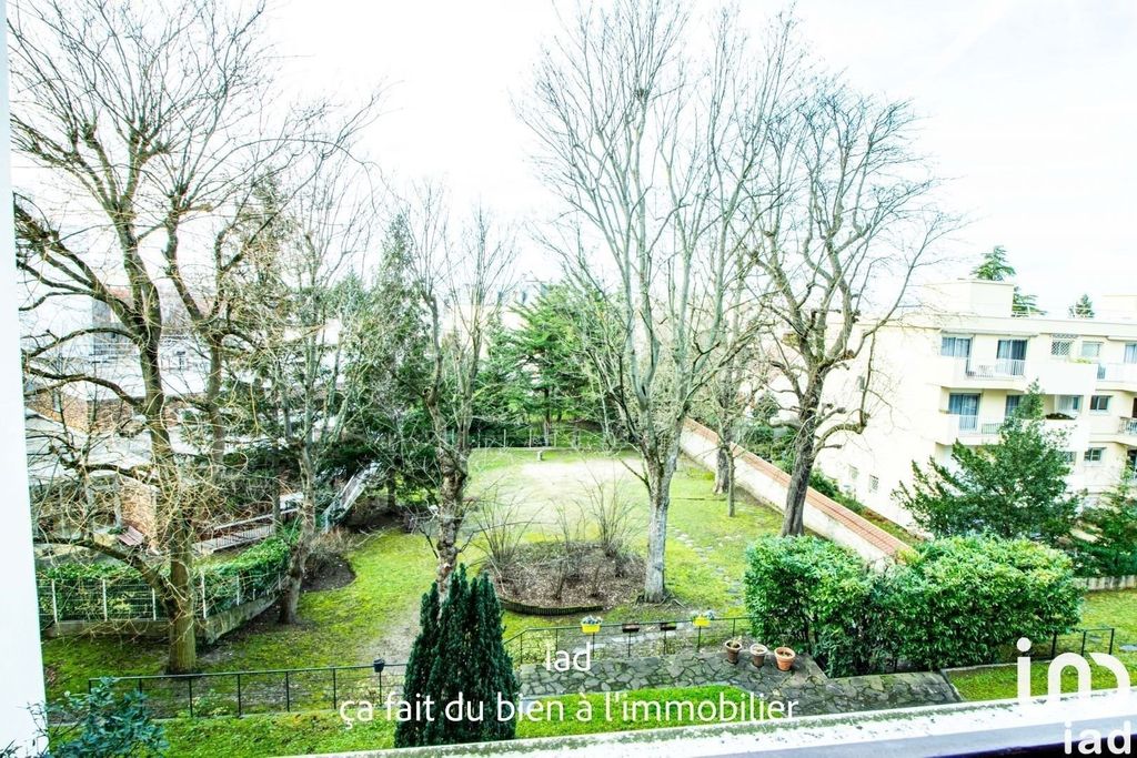 Achat appartement à vendre 4 pièces 90 m² - Rueil-Malmaison