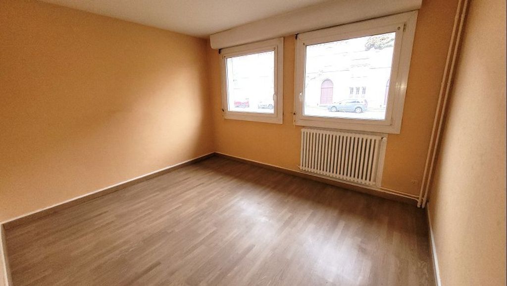 Achat appartement à vendre 5 pièces 106 m² - Châlons-en-Champagne