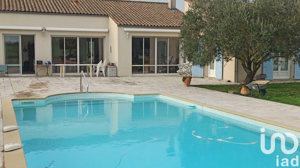 Achat maison à vendre 4 chambres 205 m² - Nieul-sur-Mer