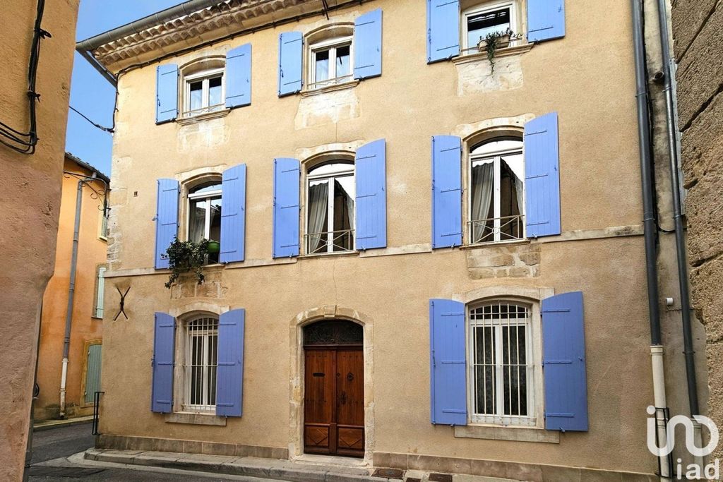 Achat maison à vendre 4 chambres 188 m² - Tarascon