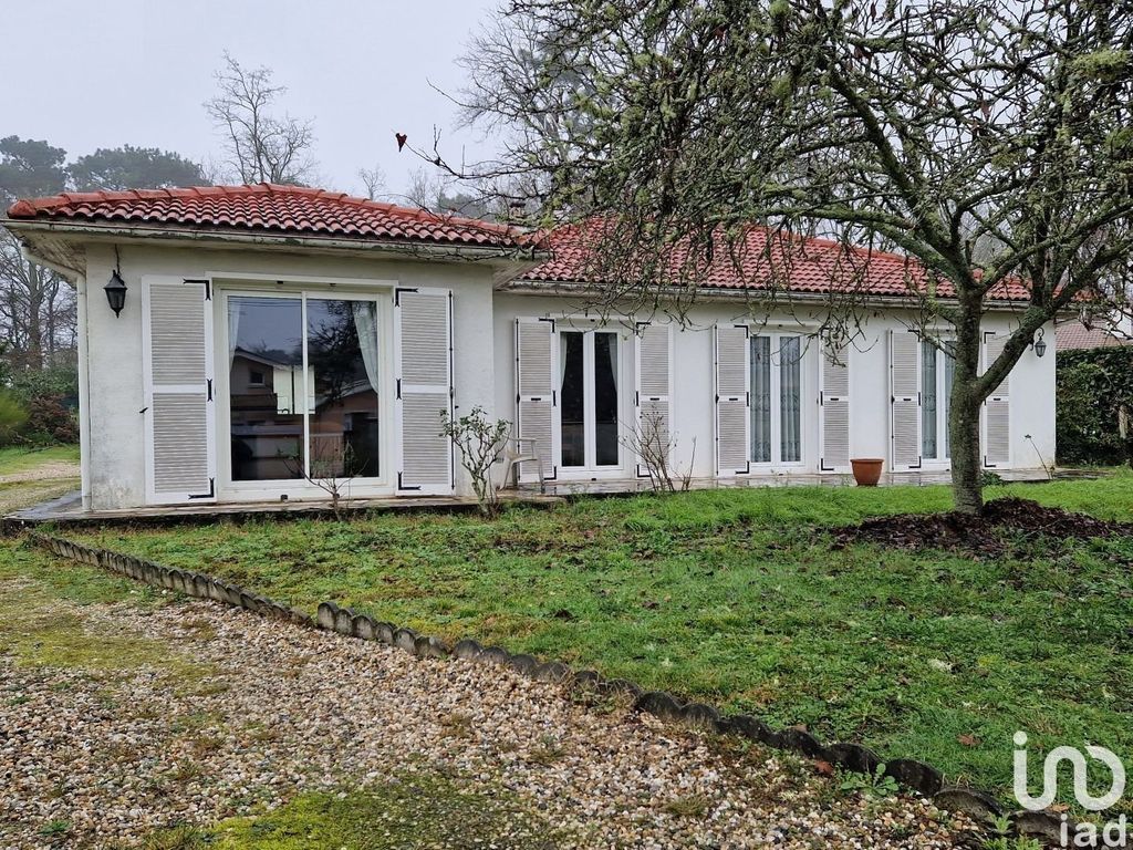 Achat maison à vendre 3 chambres 120 m² - Le Pian-Médoc