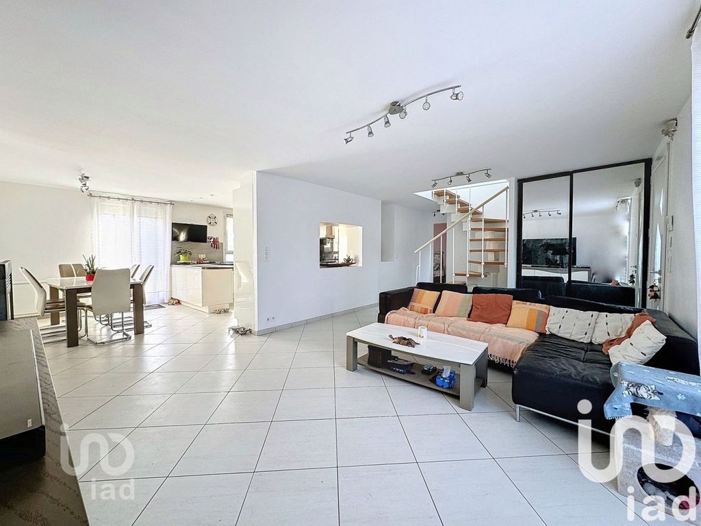 Achat maison à vendre 4 chambres 138 m² - Pontault-Combault