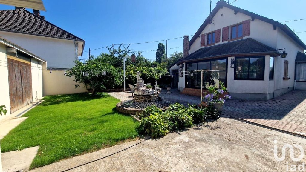 Achat maison à vendre 5 chambres 150 m² - Saint-Germain-lès-Arpajon
