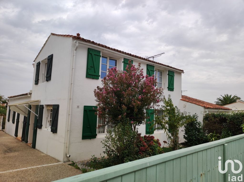 Achat maison à vendre 4 chambres 125 m² - Sainte-Marie-de-Ré