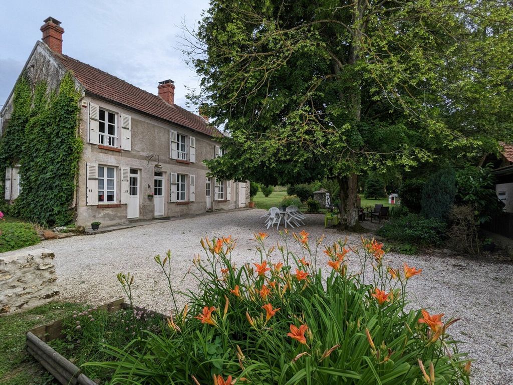 Achat maison à vendre 3 chambres 160 m² - Château-Thierry