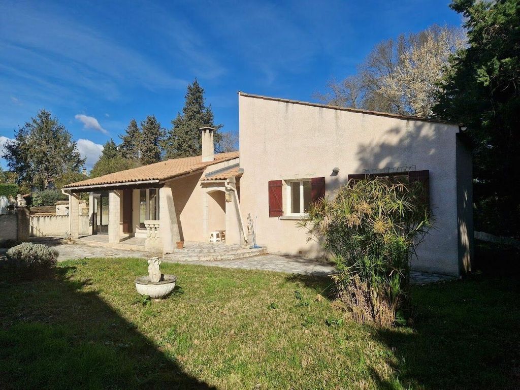 Achat maison à vendre 4 chambres 137 m² - Bagnols-sur-Cèze