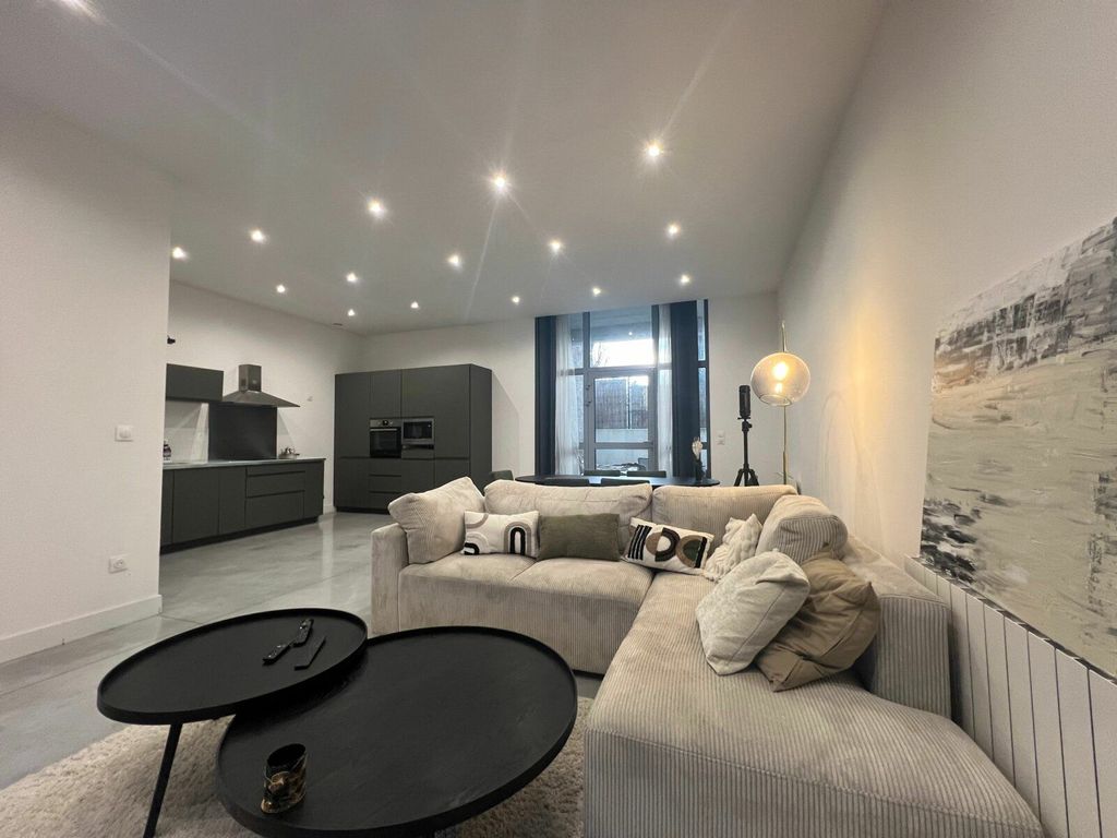 Achat loft à vendre 3 pièces 83 m² - Lille