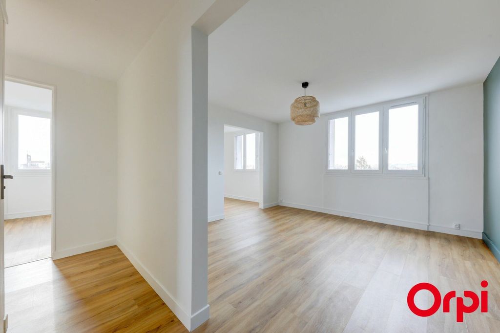 Achat appartement à vendre 4 pièces 64 m² - Caluire-et-Cuire