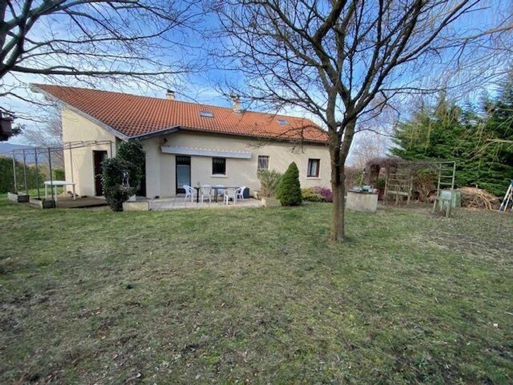 Achat maison à vendre 4 chambres 130 m² - Saint-Sandoux