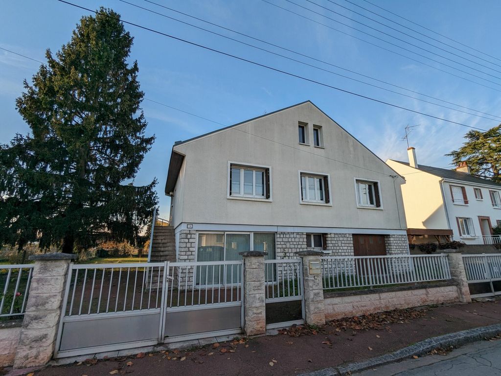 Achat maison à vendre 3 chambres 124 m² - Saint-Jean-de-la-Ruelle