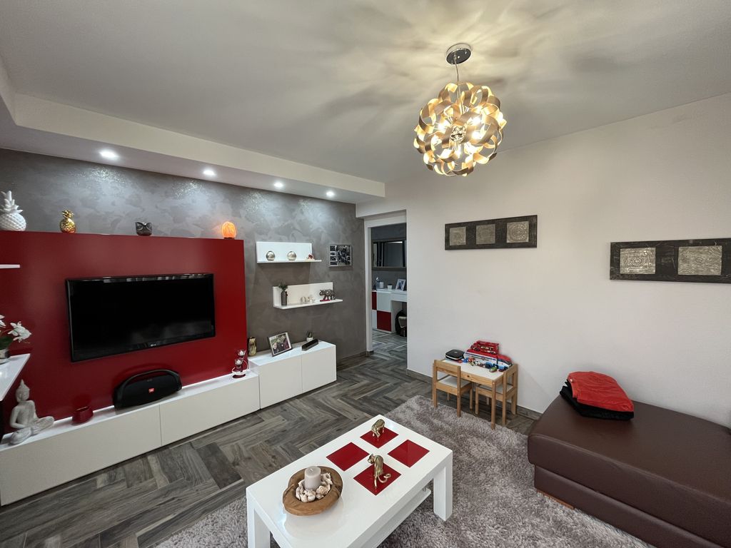 Achat appartement à vendre 4 pièces 80 m² - Bellegarde-sur-Valserine