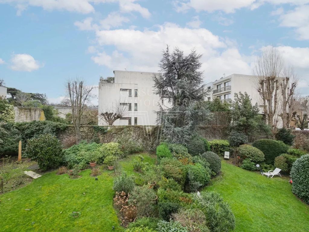 Achat appartement à vendre 5 pièces 128 m² - Neuilly-sur-Seine