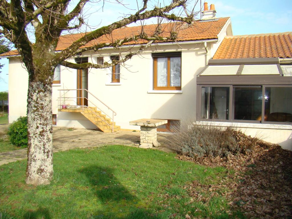 Achat maison à vendre 3 chambres 91 m² - Blanzay