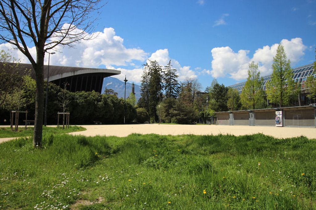 Achat maison à vendre 3 chambres 175 m² - Grenoble