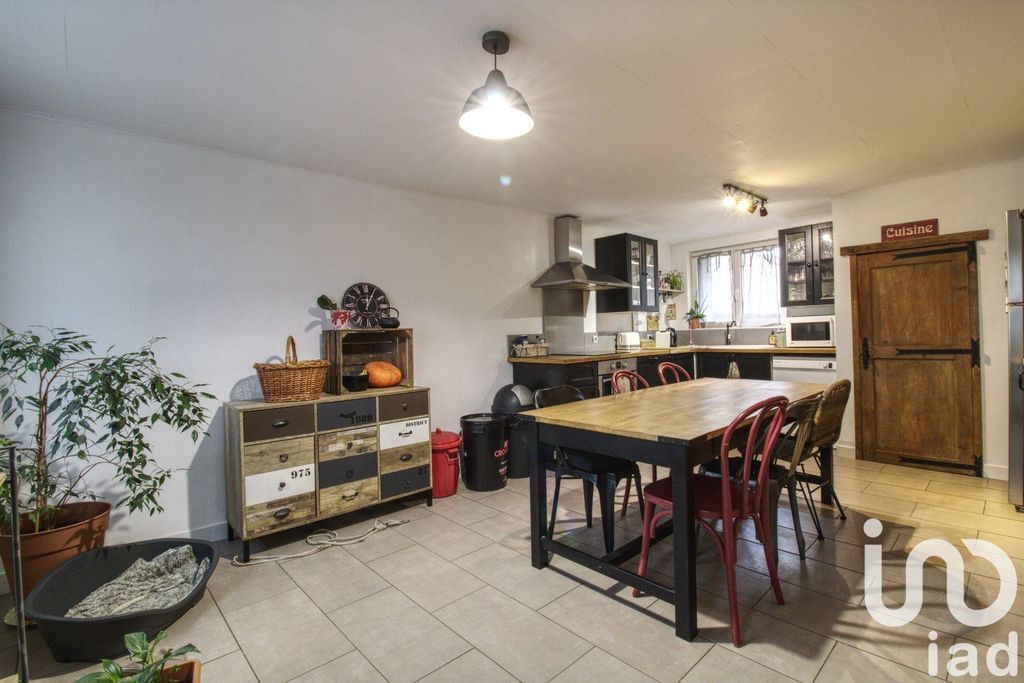 Achat maison à vendre 3 chambres 117 m² - La Haute-Maison