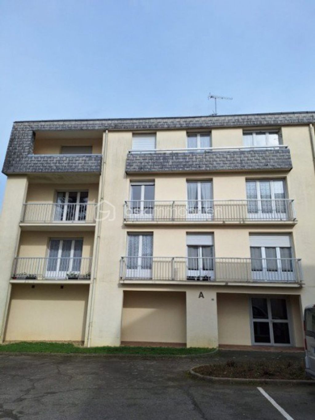 Achat appartement à vendre 2 pièces 47 m² - Mayenne