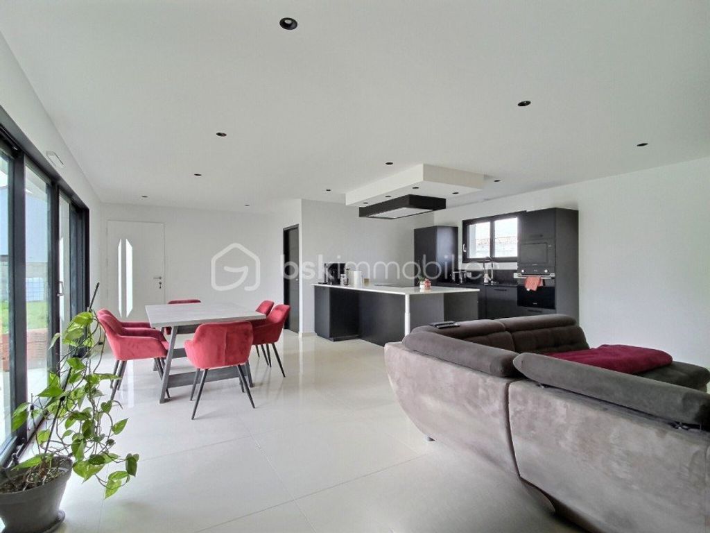 Achat maison à vendre 3 chambres 110 m² - La Garnache