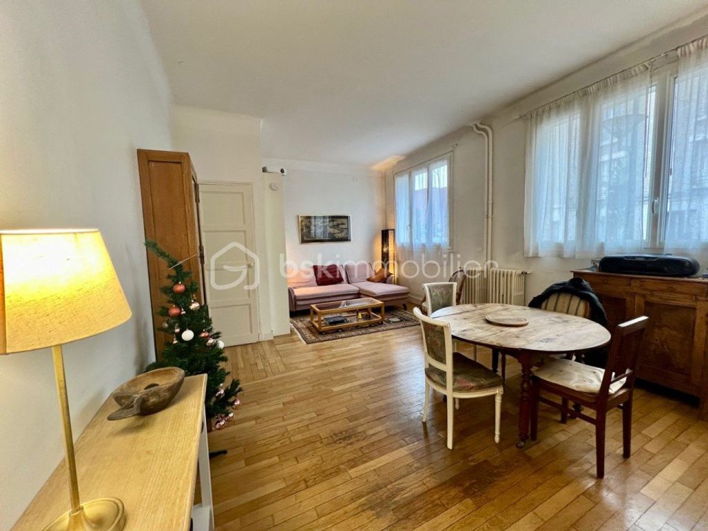 Achat appartement à vendre 2 pièces 49 m² - Saint-Ouen