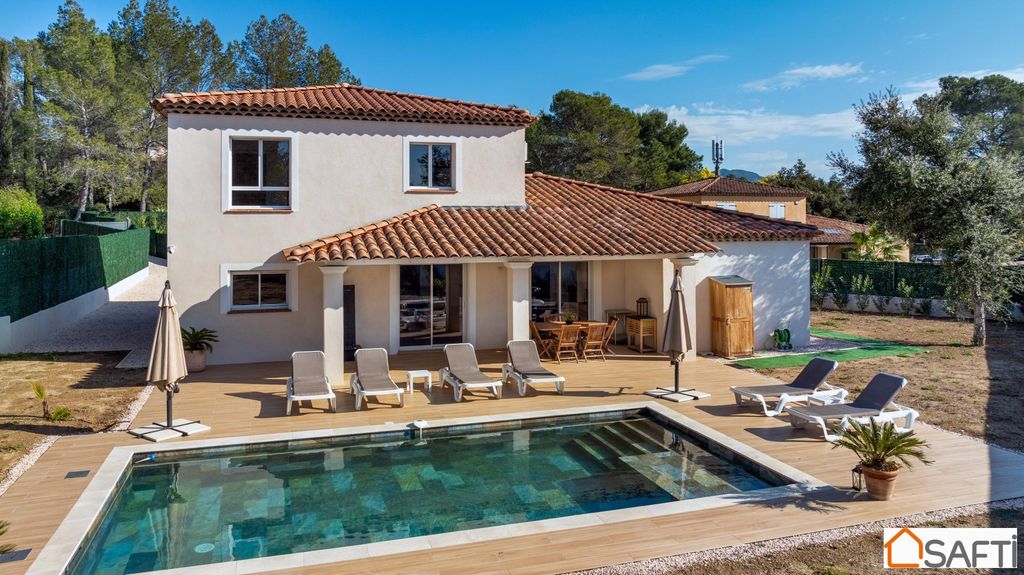 Achat maison à vendre 5 chambres 176 m² - Roquebrune-sur-Argens