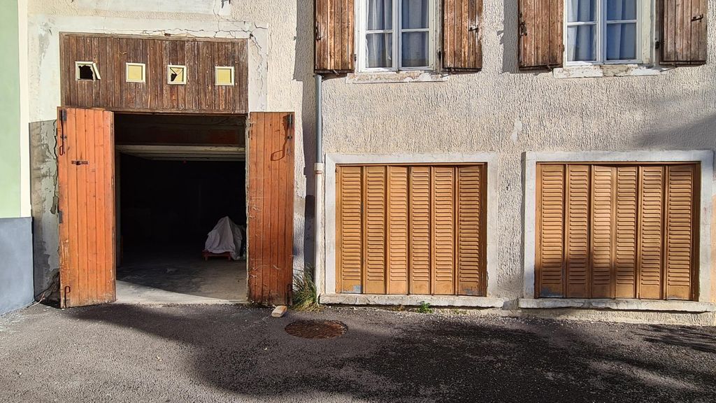 Achat appartement à vendre 4 pièces 100 m² - Saint-Étienne-les-Orgues