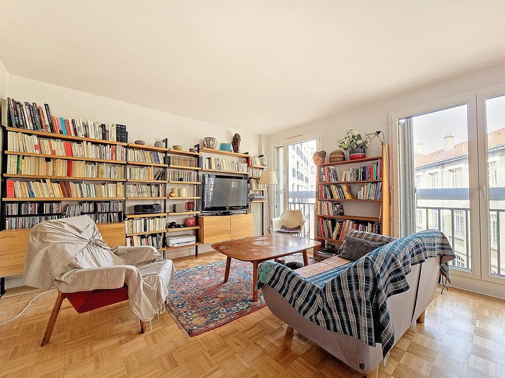 Achat appartement à vendre 3 pièces 71 m² - Paris 19ème arrondissement