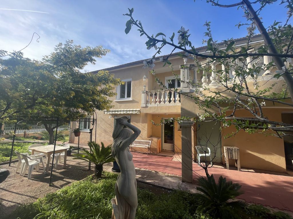 Achat maison à vendre 5 chambres 160 m² - Toulon