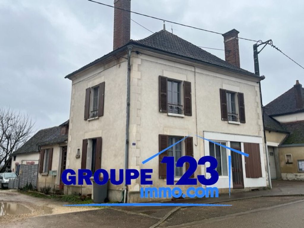 Achat maison à vendre 3 chambres 108 m² - Chemilly-sur-Yonne