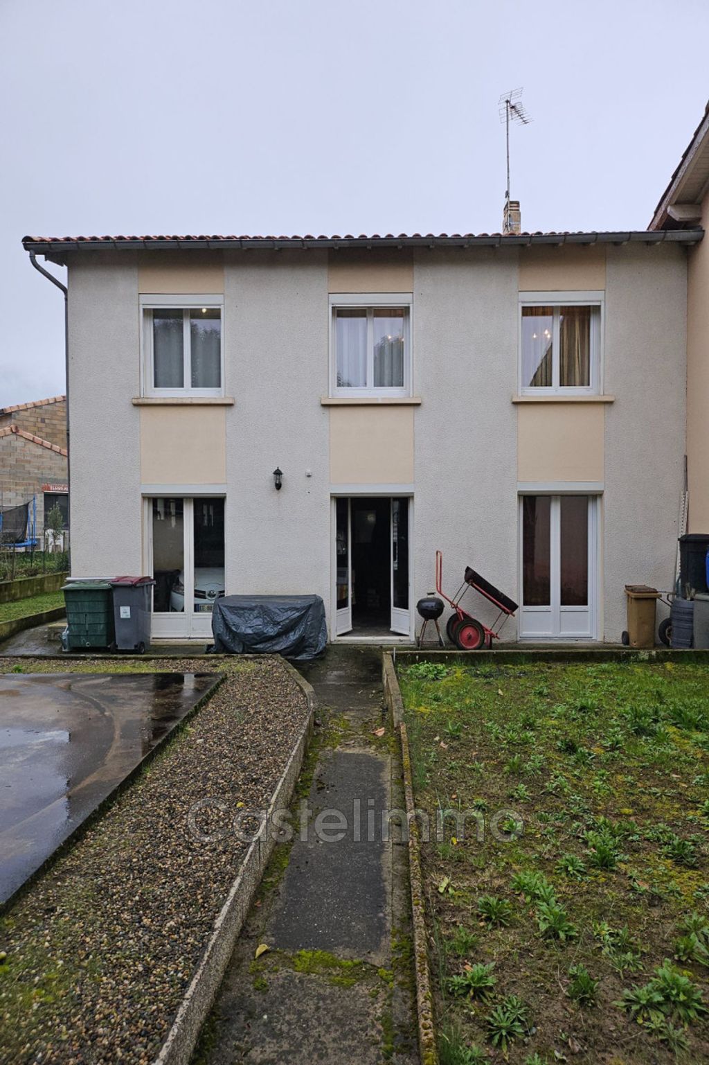 Achat maison à vendre 4 chambres 105 m² - Castelsarrasin