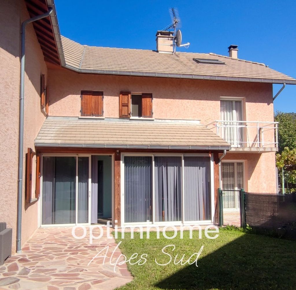 Achat maison à vendre 4 chambres 157 m² - Embrun